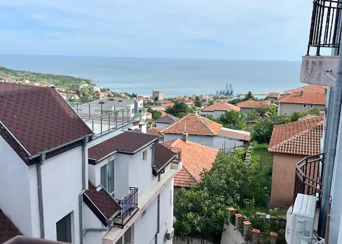 просторни анастасия -балчик с морска гледка Апартаменты Балчик