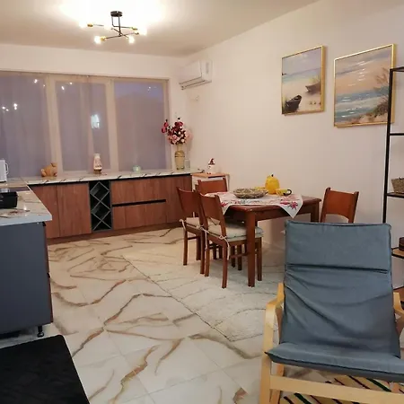 просторни анастасия -балчик с морска гледка *