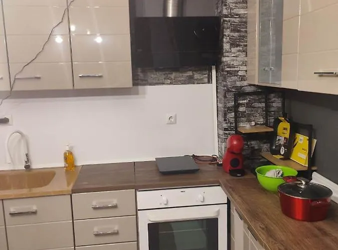 просторни анастасия -балчик с морска гледка *